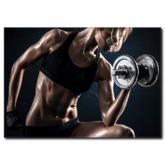 Ağırlık Çalışan Fit Vücutlu Sporcu Kadın Tablo