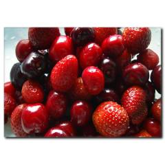 Çilek ve Kiraz Detaylı Kanvas Tablo