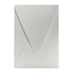 Üçgen kapaklı davetiye zarfı beyaz