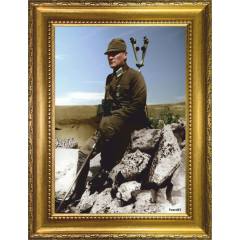 Harp Meydanında Atatürk Altın Varak Çerçeveli Tablo