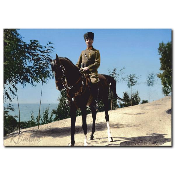 Atının Üzerinde Atatürk Kanvas Tablo